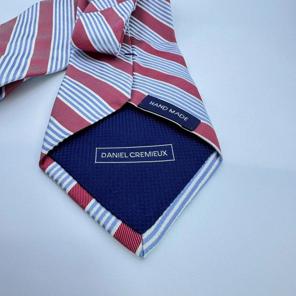 Daniel Cremieux Silk Tie 3.5″ ×‎ 60 3/4″ Vintage Red Blue White Stripe Made USA